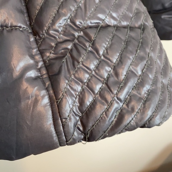 Tommy Hilfiger Gray Puffer Coat Size Medium - Picture 16 of 16